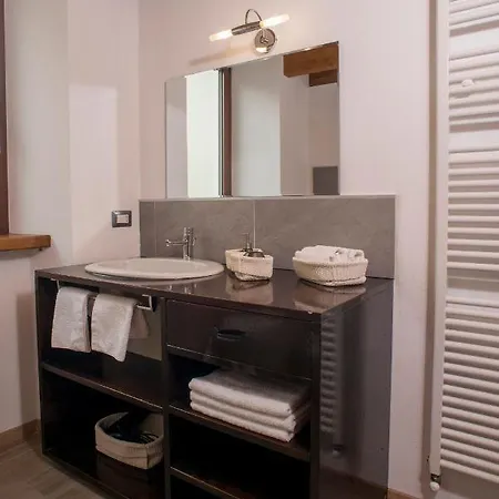 Piccola Nel Centro Storico Apartmán Arona