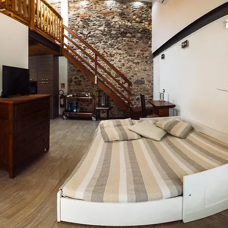 Piccola Nel Centro Storico Apartmán Arona