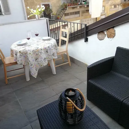Piccola Nel Centro Storico *