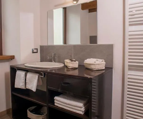 Piccola Nel Centro Storico Apartament Arona