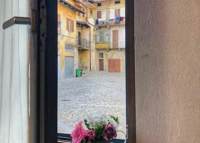 Piccola Nel Centro Storico 아파트 아로나