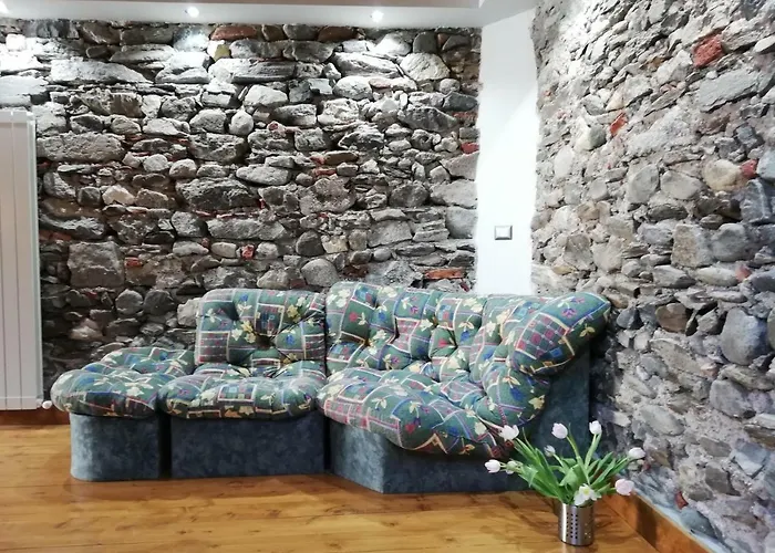 Piccola Nel Centro Storico 아로나