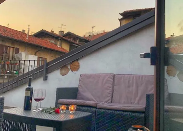 Piccola Nel Centro Storico 아로나